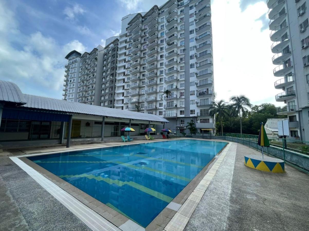 Fullhouse Marina View Villas Apartment Port Dickson Exterior foto